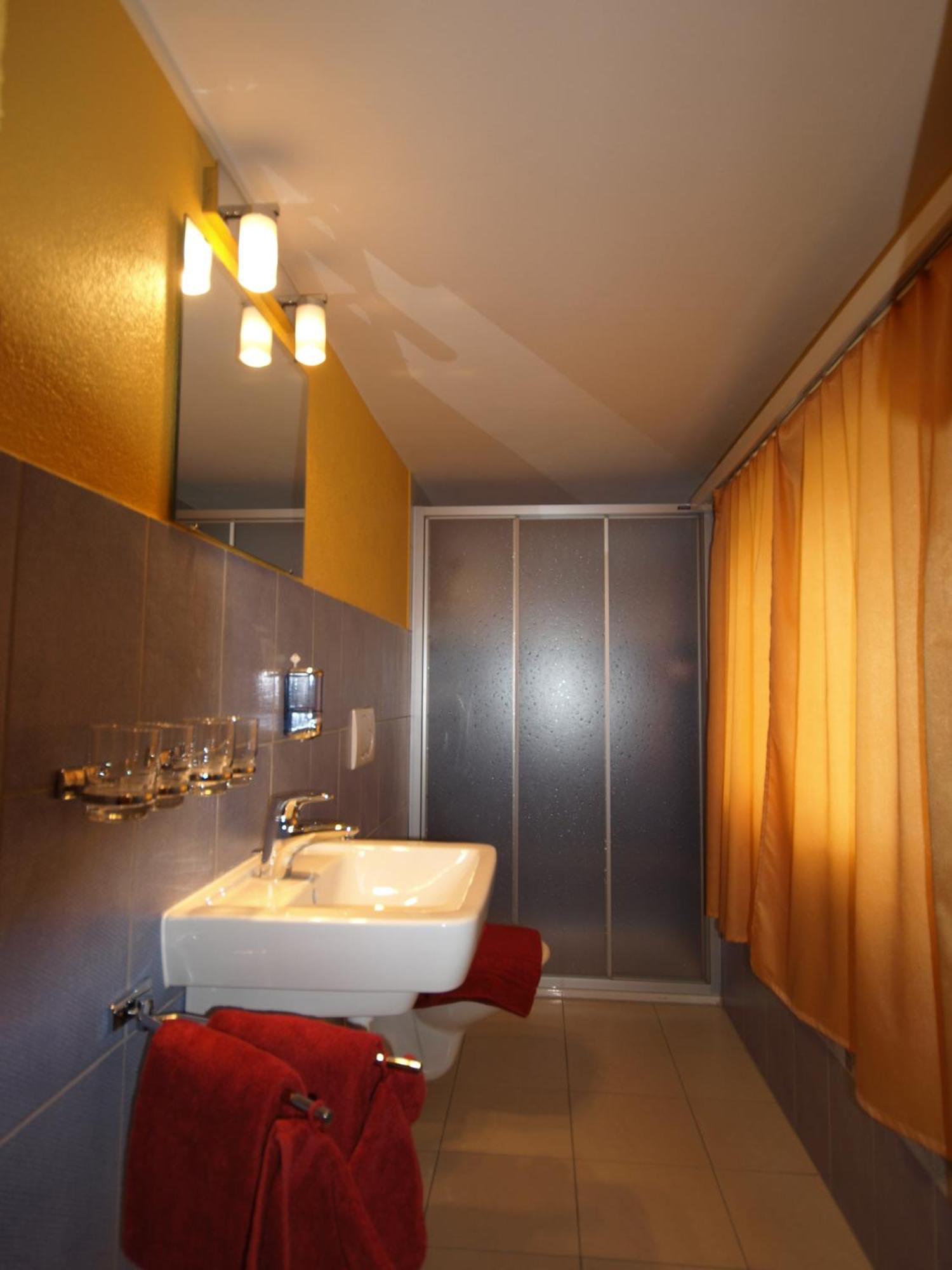 Hotel Klein Matterhorn Randa Bagian luar foto